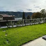 Karasek Deluxe דירה *